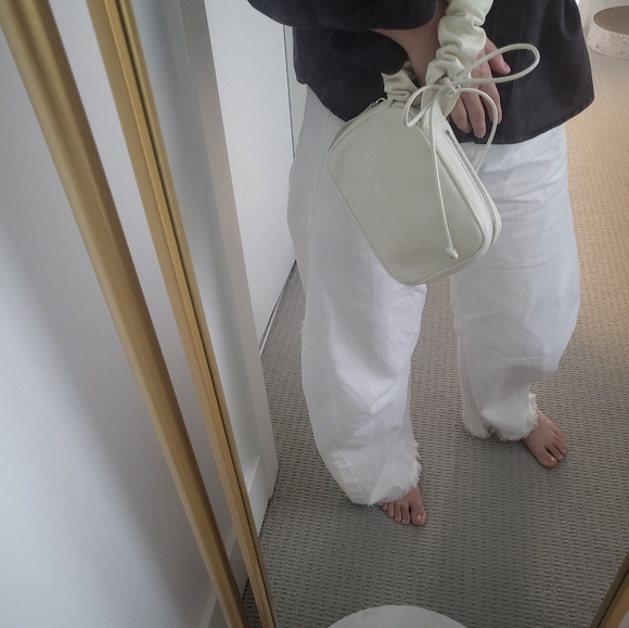 *Like New* Jil Sander cluth/wristlet scrunchie pouch bag - Picture 8 of 10